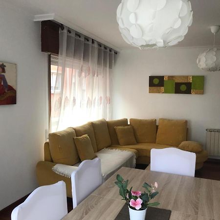 Apartamento Xacobe Grove, 120 Metros Totalmente Equipado, Luminoso, Centrico Y Con Plaza De Garaje O Grove Bagian luar foto
